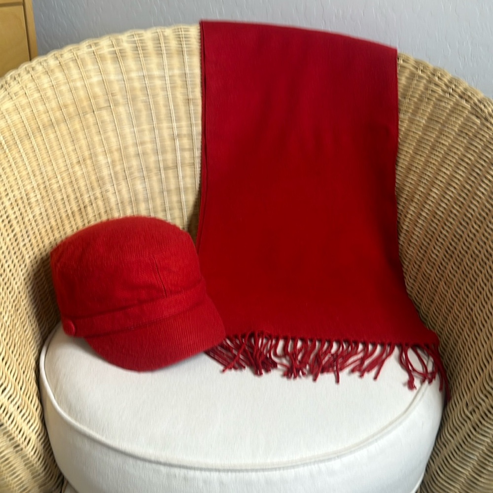 Adorable NWOT Angela & William Red News Boy Hat & Matching Scarf